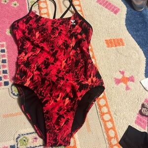 TYR swimsuit size 34
